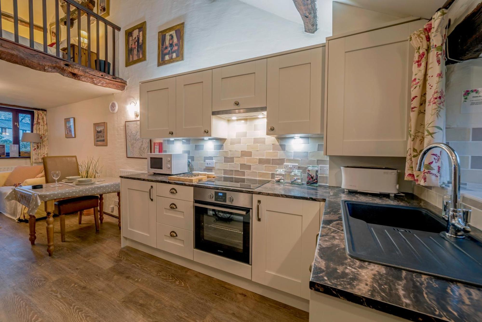 Bridge End Farm Cottages ブート エクステリア 写真